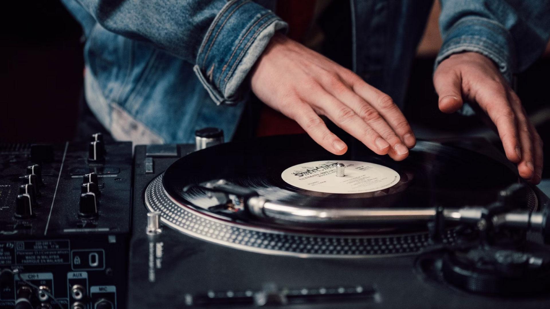 DJing image